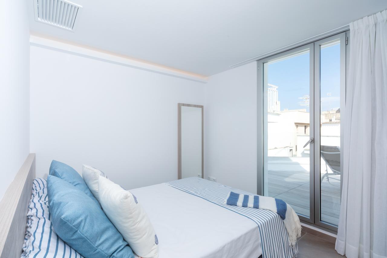 Sea Breeze Apartments 칼라 미요르 외부 사진